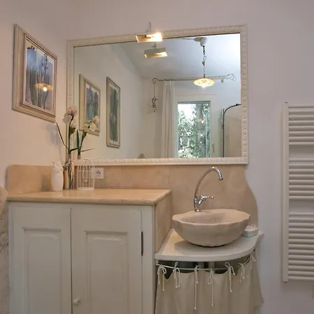 公寓 Luxurious In Tuscany Near The 马里纳-迪卡斯塔涅托
