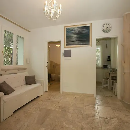 Luxurious In Tuscany Near The Apartment