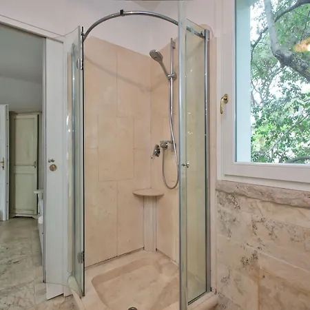 Apartment Luxurious In Tuscany Near The Marina di Castagneto Carducci
